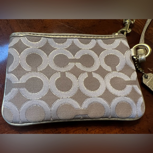 EUC jacquard Coach wristlet - Picture 3 of 4